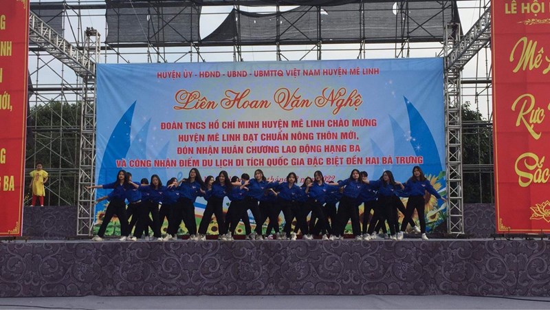 Đoàn trường thpt tiến thịnh xuất sắc đạt giải nhì hội diễn văn nghệ chào mừng huyện mê linh đón nhận huân chương lao động hạng ba